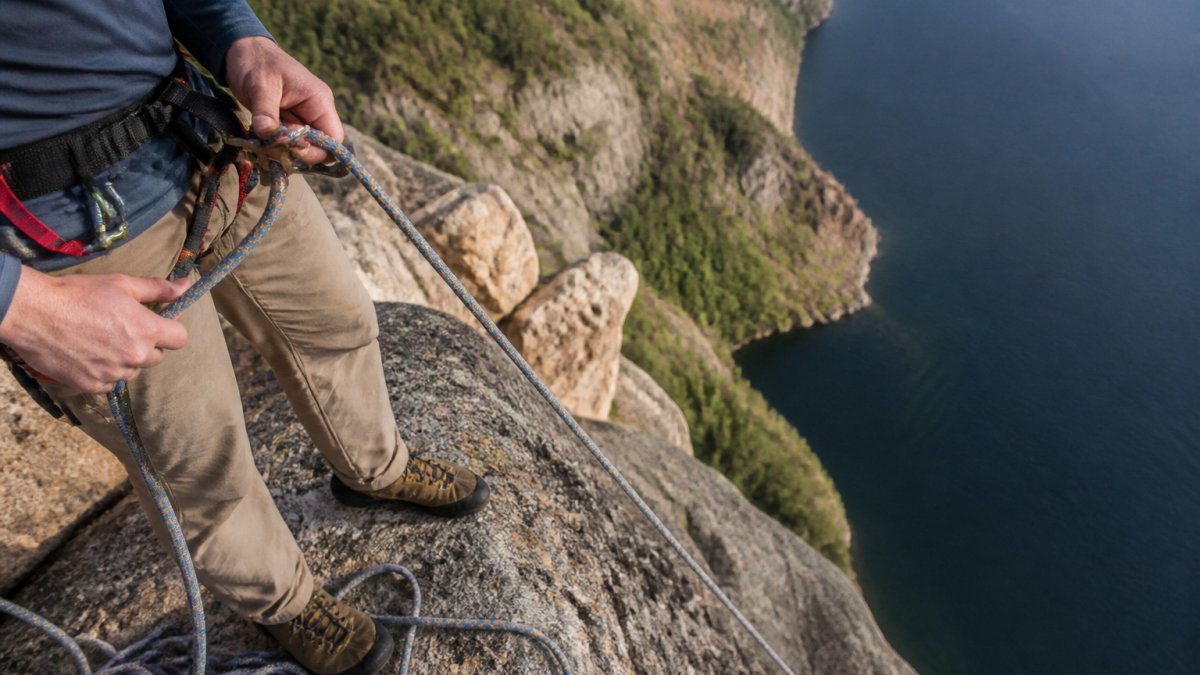 Can You Use a Static Rope for Rappelling?