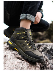 Mens Winter Snow Boots Waterproof Leather Super Warm Men's Boots Outdoor Hiking Boots Ankle Snow Hiking Boots Warm Water Resistant Non Slip Soft Lined Design